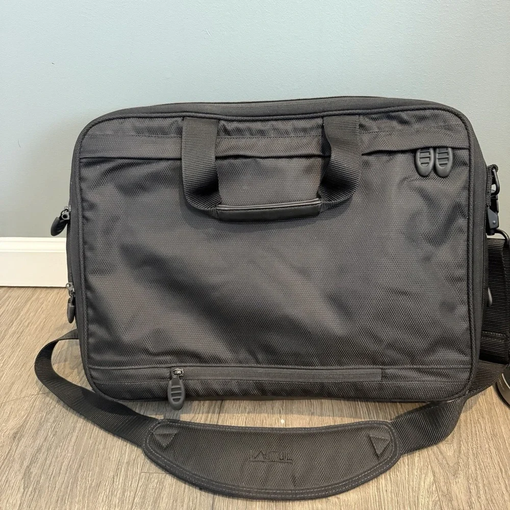 Tumi Expandable Shoulder Laptop Bag Briefcase Ballistic Nylon Black 18